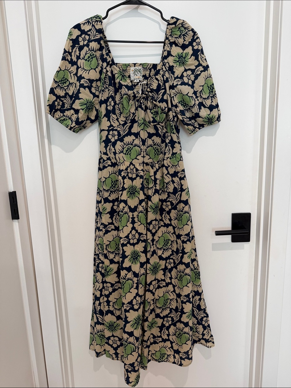 NEW Floral Puff-Sleeve Midi Dress in Navy and Green